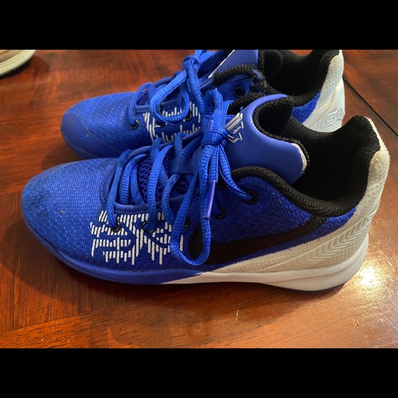 nike kids kyrie flytrap ii